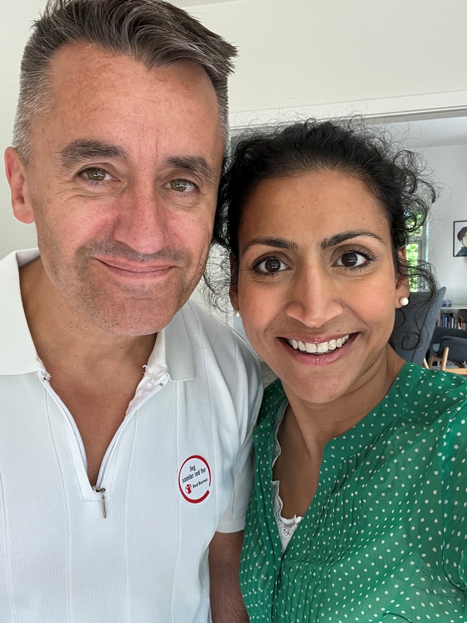 Metin og Purnima samler ind i Højbjerg